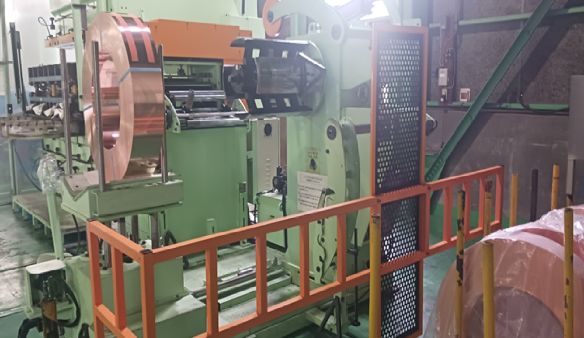 プレス加工・板金加工